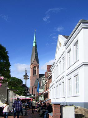 Marne Am Markt und Kirche